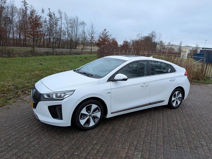 UNIEKE KANS: Leaseovername Hyundai Ioniq Electric, Auto's, Hyundai, Particulier, IONIQ, ABS, Achteruitrijcamera, Adaptieve lichten