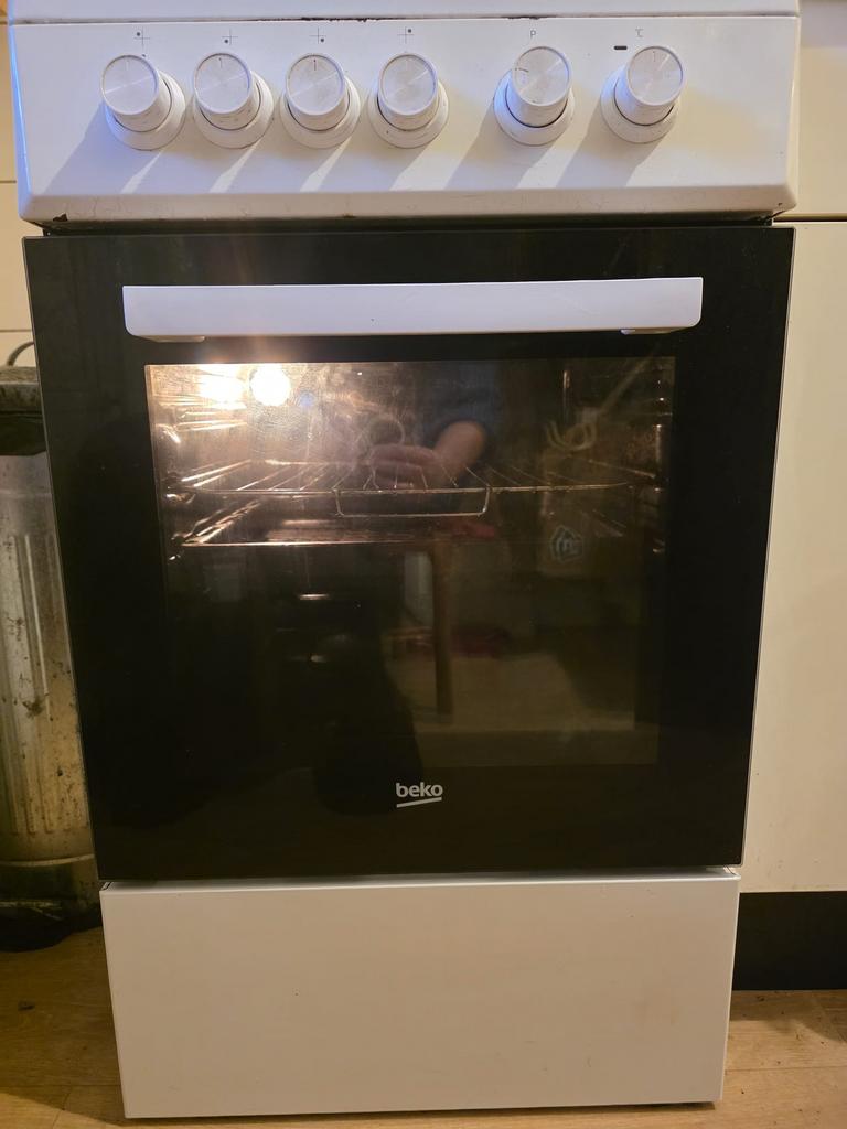 Wit gasoven, Beko., Witgoed en Apparatuur, Ovens, Ophalen, Gebruikt, Oven, 60 cm of meer