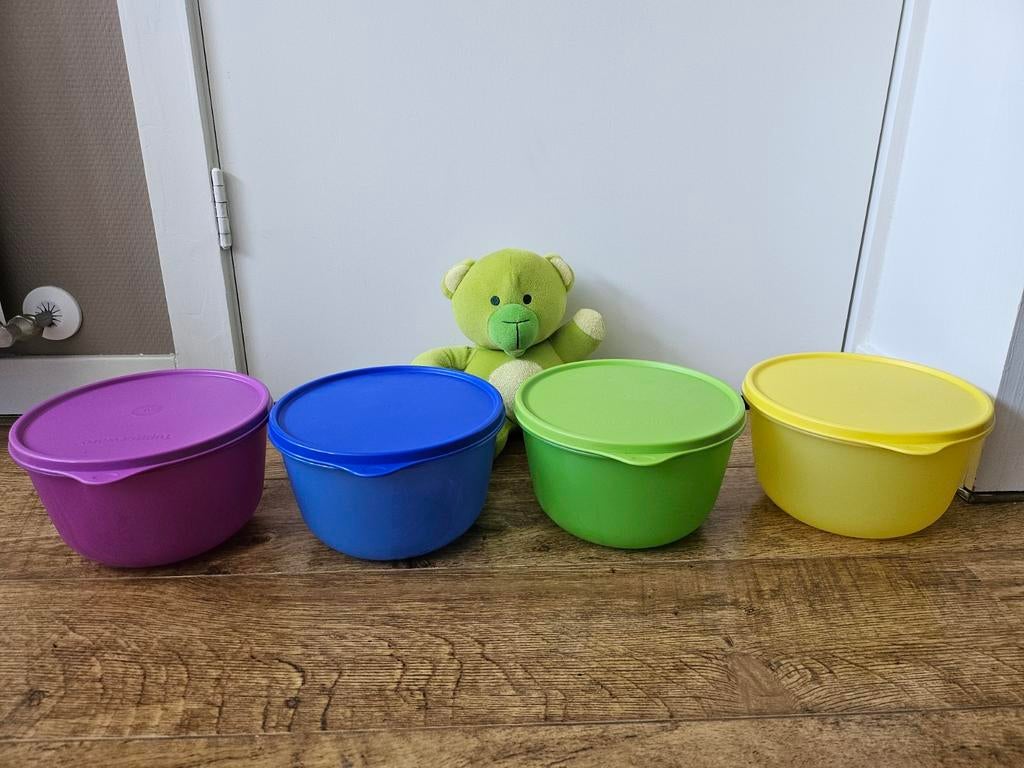 # Tupperware nieuwe ruimtekommen 2 liter, Huis en Inrichting, Keuken | Tupperware, Ophalen of Verzenden, Nieuw, Groen, Bak of Kom