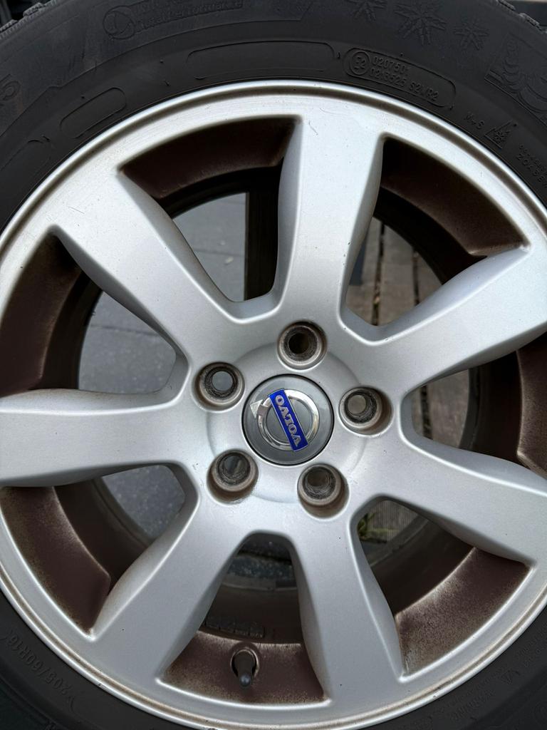 Volvo V60 winterbanden met velgen, Ophalen, Gebruikt