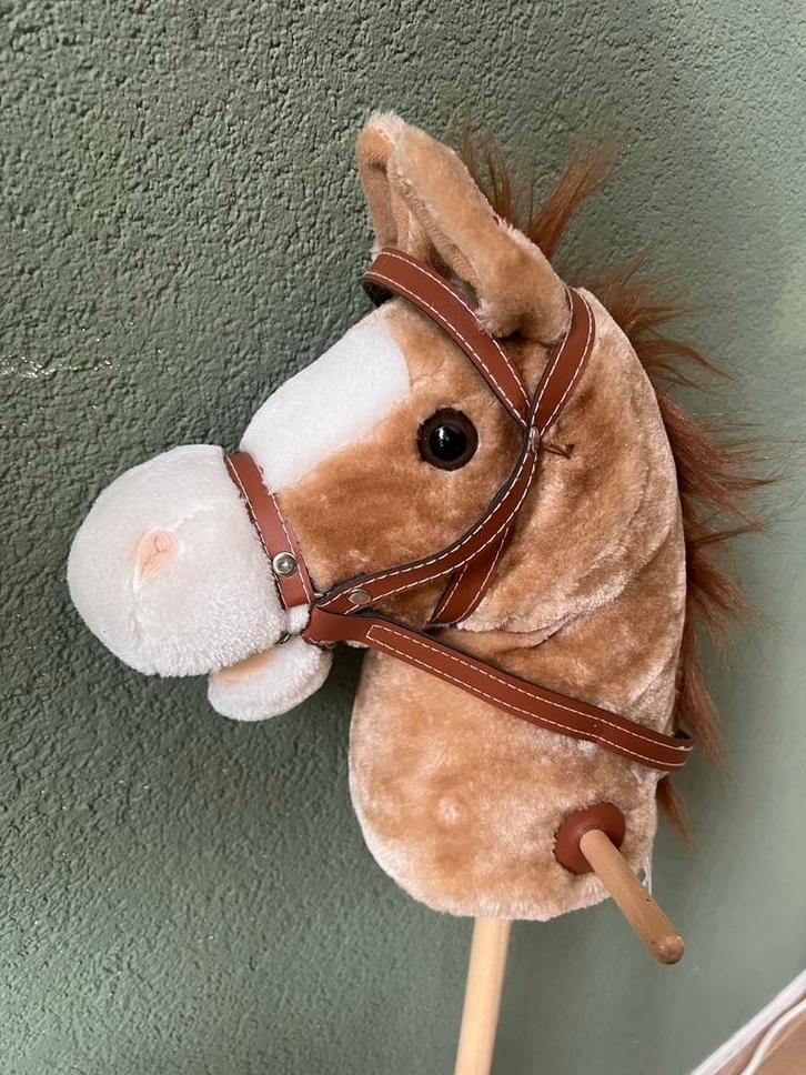 Stokpaard met geluid, Kinderen en Baby's, Speelgoed | Overig, Zo goed als nieuw, Jongen of Meisje, Ophalen