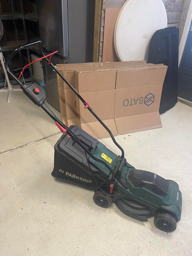 Parkside 20V grasmaaier zonder accu, Tuin en Terras, Grasmaaiers, Ophalen, Cirkelmaaier, Gebruikt, Accu-grasmaaier