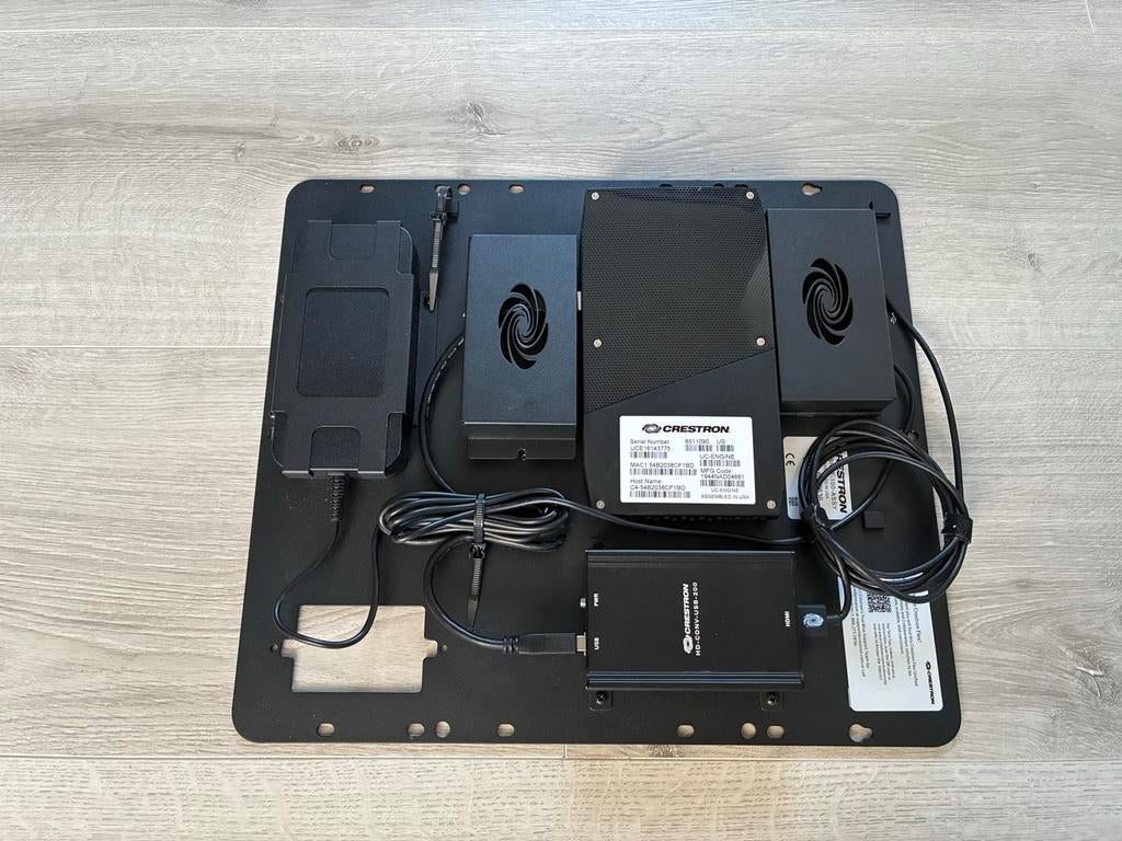 Crestron UC-ENGINE Assembly compleet (UC-BRKT-100-ASSY), Ophalen, Zo goed als nieuw