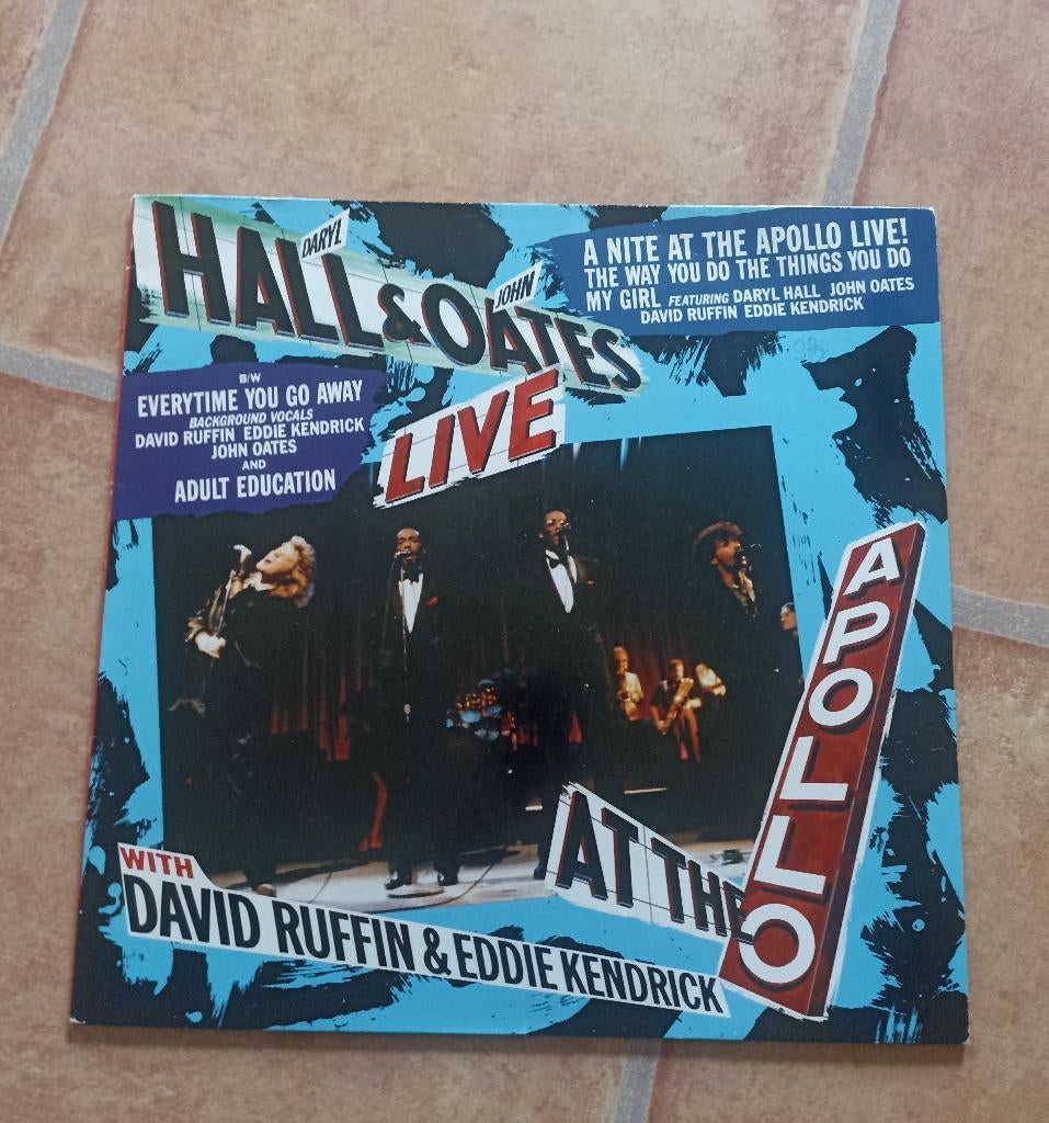 12'' Hall & Oates Live-Everytime you go away/Adult education, Gebruikt, Maxi-single, Ophalen of Verzenden, Pop