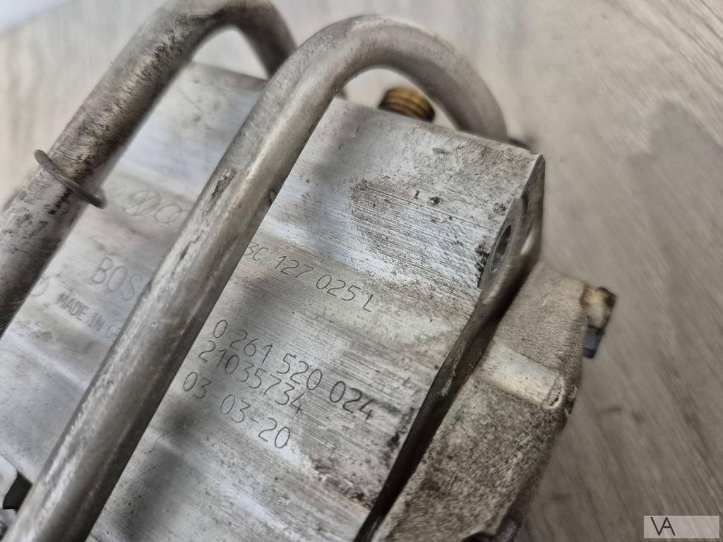 Hogedrukpomp motor VW 1.4 en 1.6 fsi  03c127025L bosch €100, Gebruikt, -, Volkswagen, -