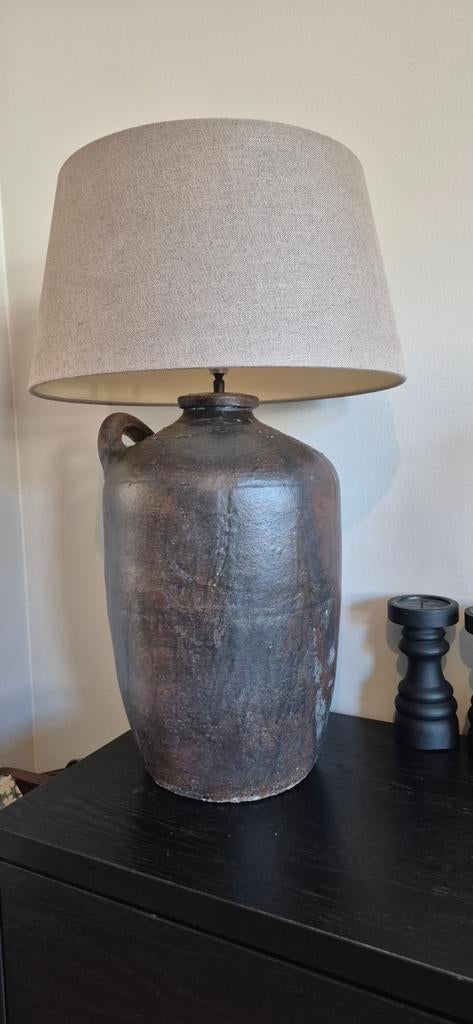 Grote kruiklamp met linnen kap 80 cm hoog, Huis en Inrichting, Lampen | Tafellampen, Ophalen, Gebruikt, Landelijk, Industrieel