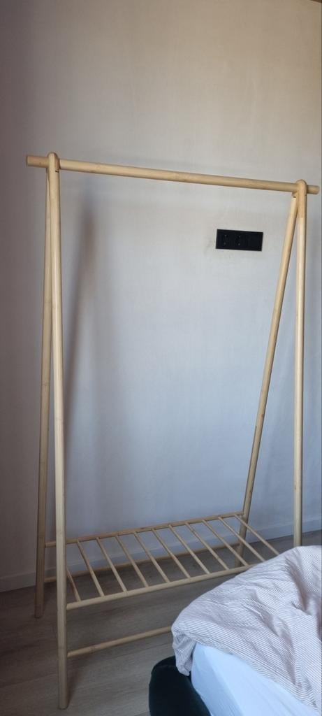 Bamboe kledingrek met opbergplank, Ophalen