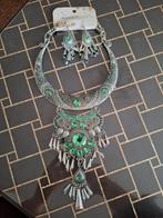 Groene Vintage Ketting met Oorbellen Set, Overige materialen, Ophalen of Verzenden, Zo goed als nieuw, Met edelsteen