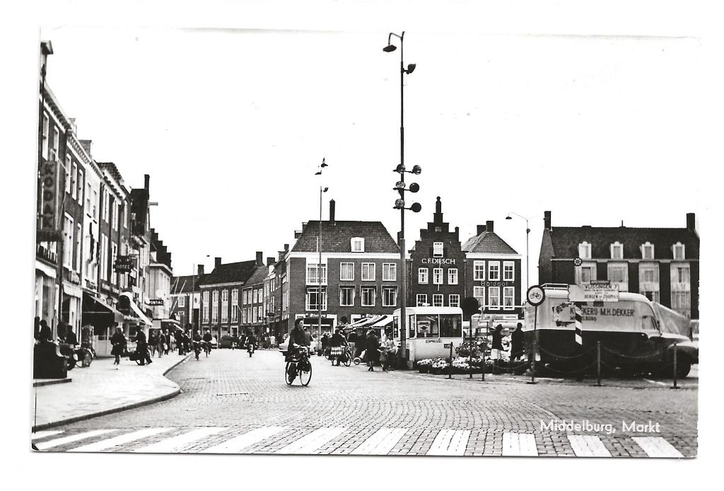 BF129-Middelburg,Marktdag,kraampjes,C.F.Diesch,M.H.Dekker, Verzenden, 1940 tot 1960, Ongelopen, Zeeland