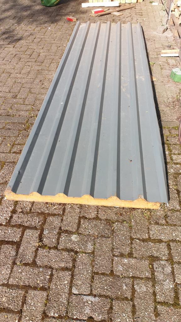 Geïsoleerd Damwandpaneel Grijs/Wit. Afmetingen: 351x105 cm, Overige materialen, Dakisolatie, Ophalen, Minder dan 4 cm