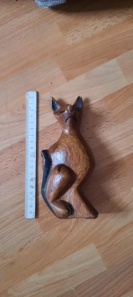 Houten Kat Beeldje - Handgesneden Decoratie, Minder dan 20 cm, Ophalen of Verzenden, Beeld, Hout