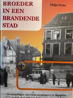Broeder in een brandende stad - Thijs Gras, Ophalen of Verzenden, 20e eeuw of later, Zo goed als nieuw, Thijs Gras