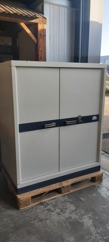 GROTE ZEER NETTE  Brandkast,  kluis SAFE ROSENGRENS ZWEEDEN, Ophalen, 25 tot 50 cm