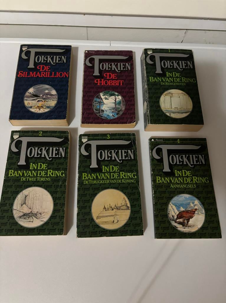 J.R.R. Tolkien complete set: In de Ban van de Ring, De Hobbi, Ophalen of Verzenden, Gelezen