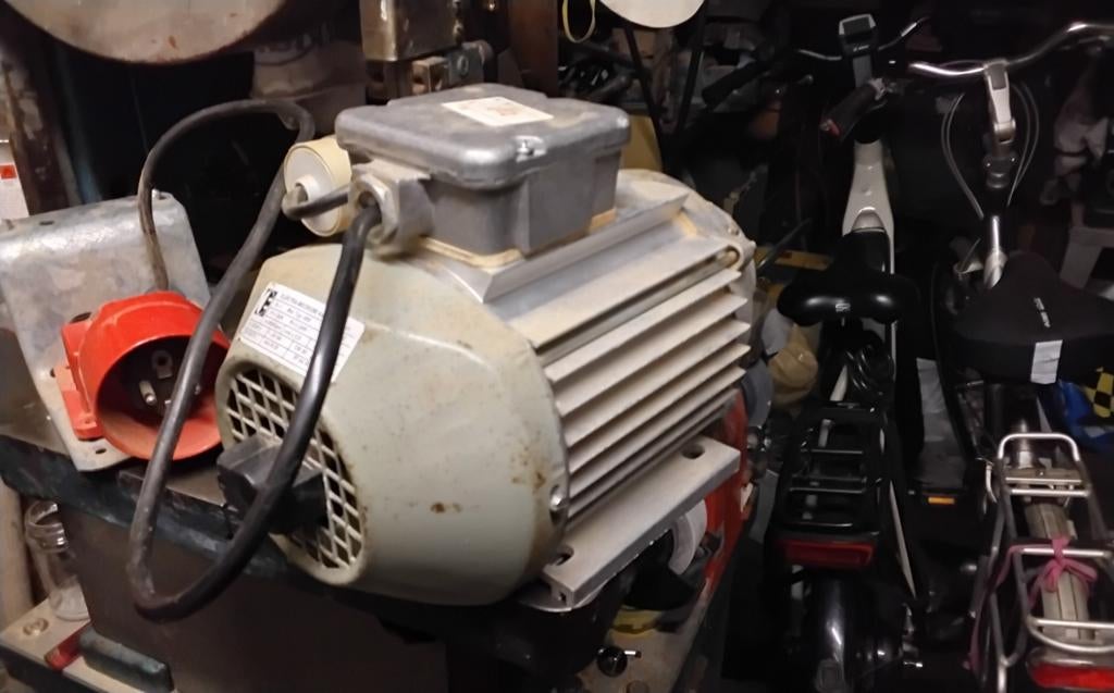 Electra Beckum 1,2pk 220 motor, Doe-het-zelf en Verbouw, Motoren, Ophalen of Verzenden