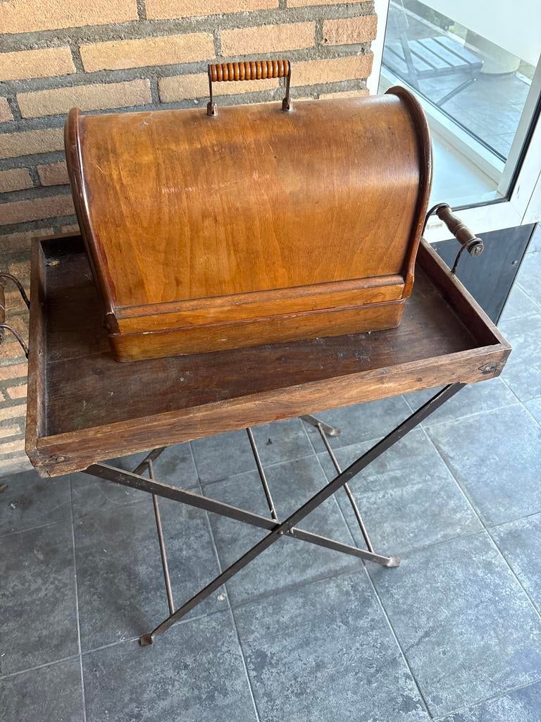 Antieke Singer Naaimachine met Houten Kap, Ophalen