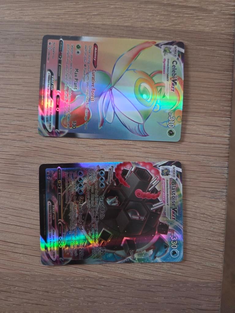 Pokemon kaarten: Celebi VMAX en Blastoise VMAX (Foil), Ophalen of Verzenden, Zo goed als nieuw, Meerdere kaarten, Foil