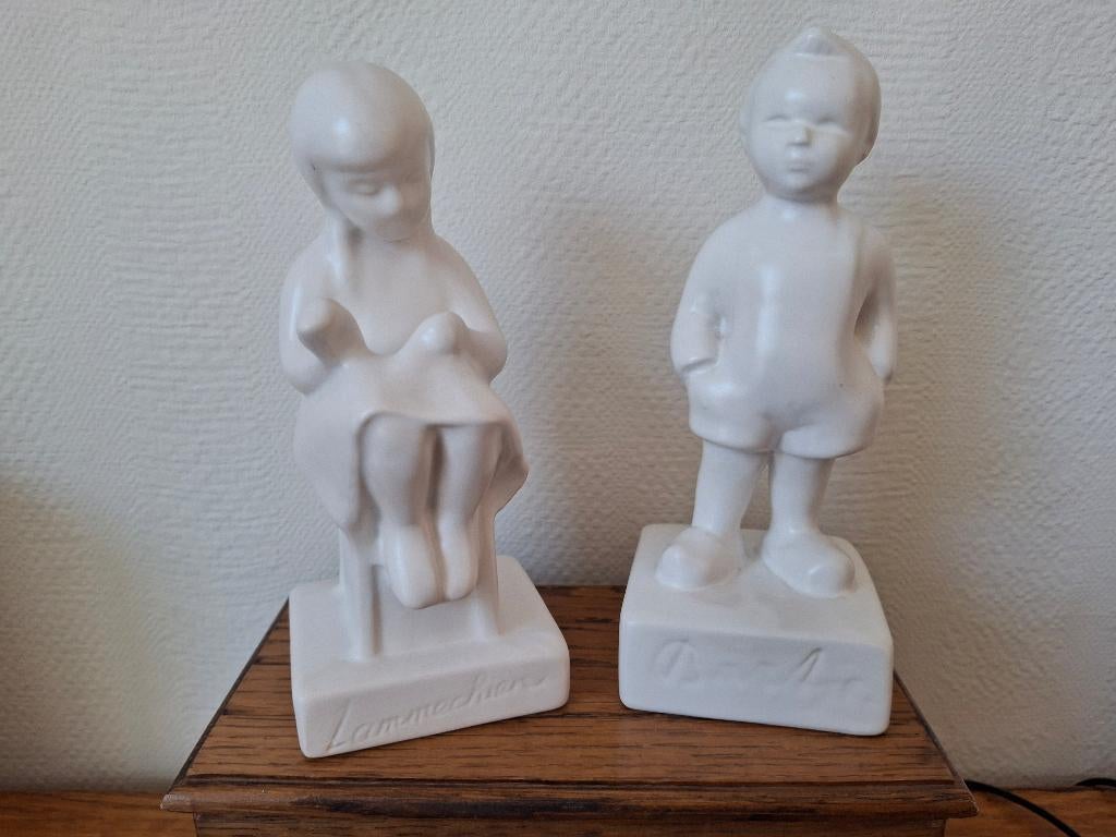 Twee porseleinen beeldjes van Bartje en Lammechien., Ophalen of Verzenden, Zo goed als nieuw, Mens