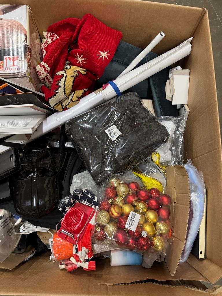 Palletbox vol met restpartij goederen, Diversen, Ophalen, ., Nieuw, .