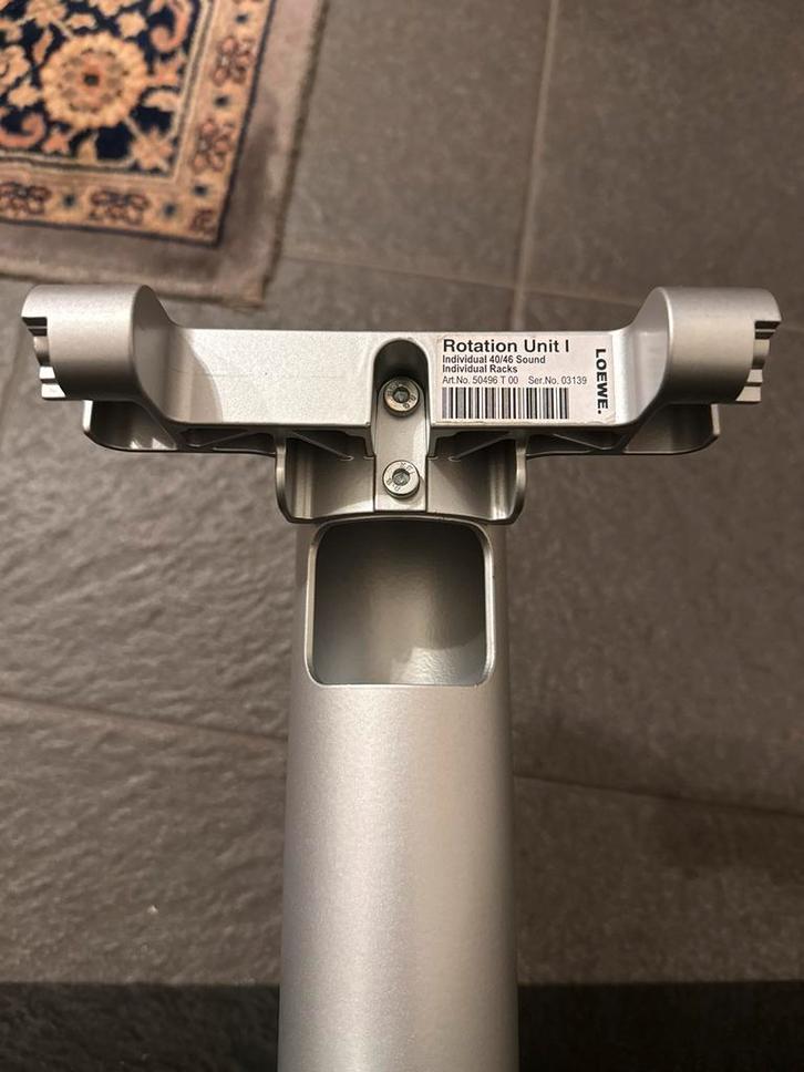 Loewe Rotation Unit I , TV kast, Huis en Inrichting, Kasten | Televisiemeubels, Zo goed als nieuw, Ophalen