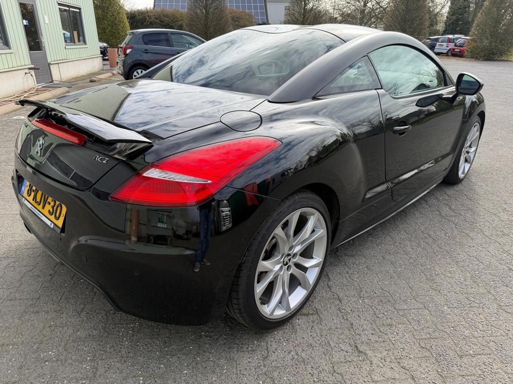 Peugeot RCZ