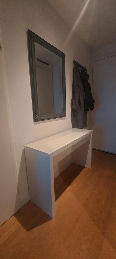 IKEA Malm kaptafel met glasplaat - Zo goed als nieuw, Huis en Inrichting, Tafels | Kaptafels, Zo goed als nieuw, Minder dan 100 cm