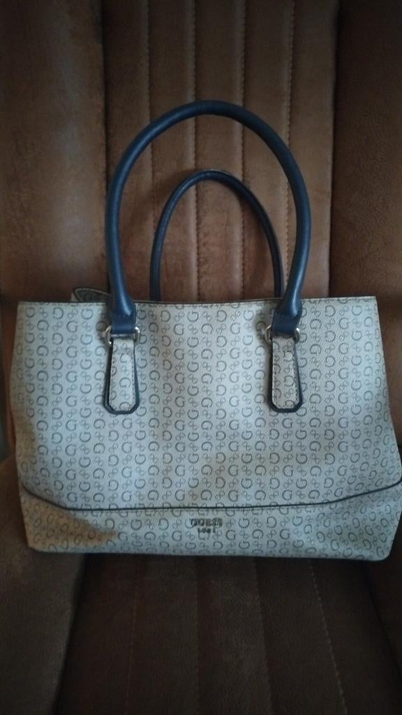 Guess tas, Ophalen of Verzenden, Zo goed als nieuw, Beige, Handtas