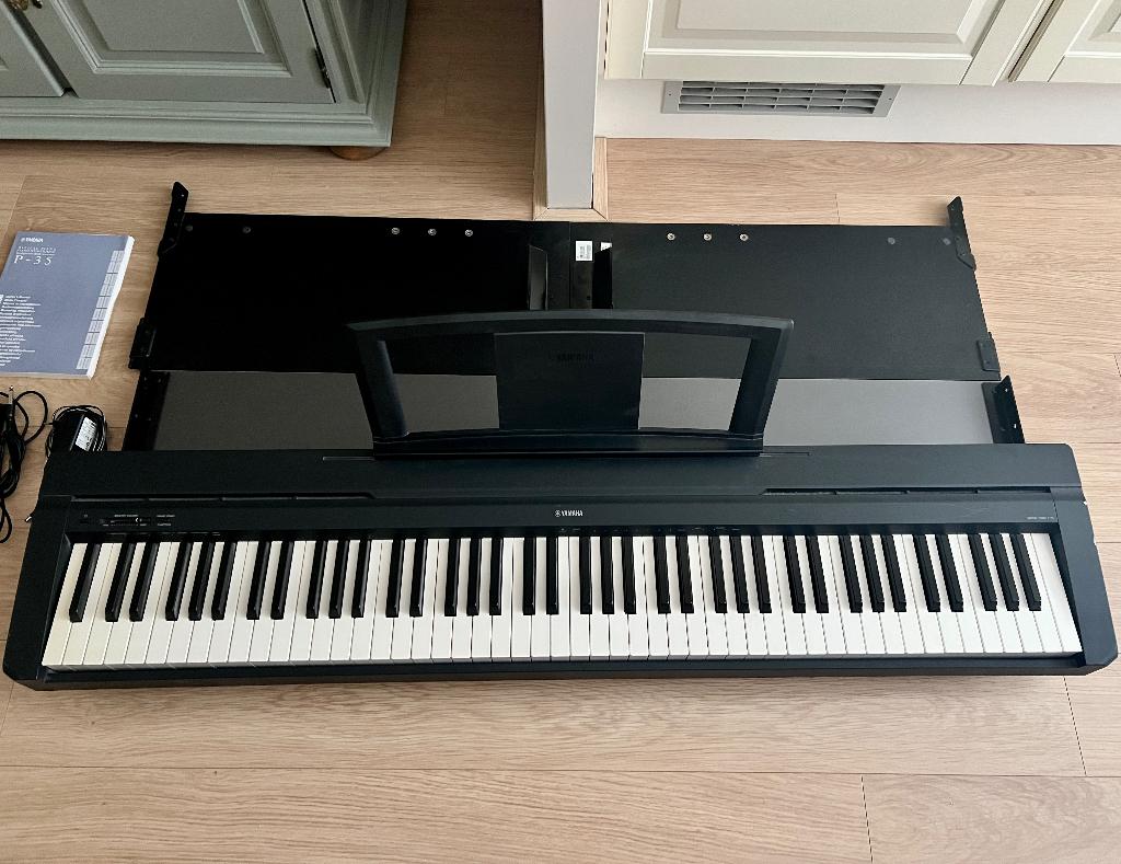 Digitale Piano Yamaha P 35, Muziek en Instrumenten, Piano's, Ophalen, Zwart, Zo goed als nieuw, Digitaal