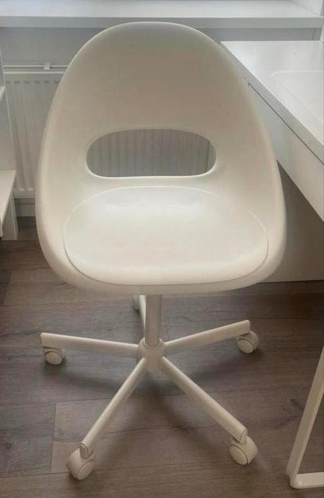 IKEA LOBERGET / MALSKÄR Bureaustoel Wit, Ophalen, Zo goed als nieuw, Wit, Bureaustoel