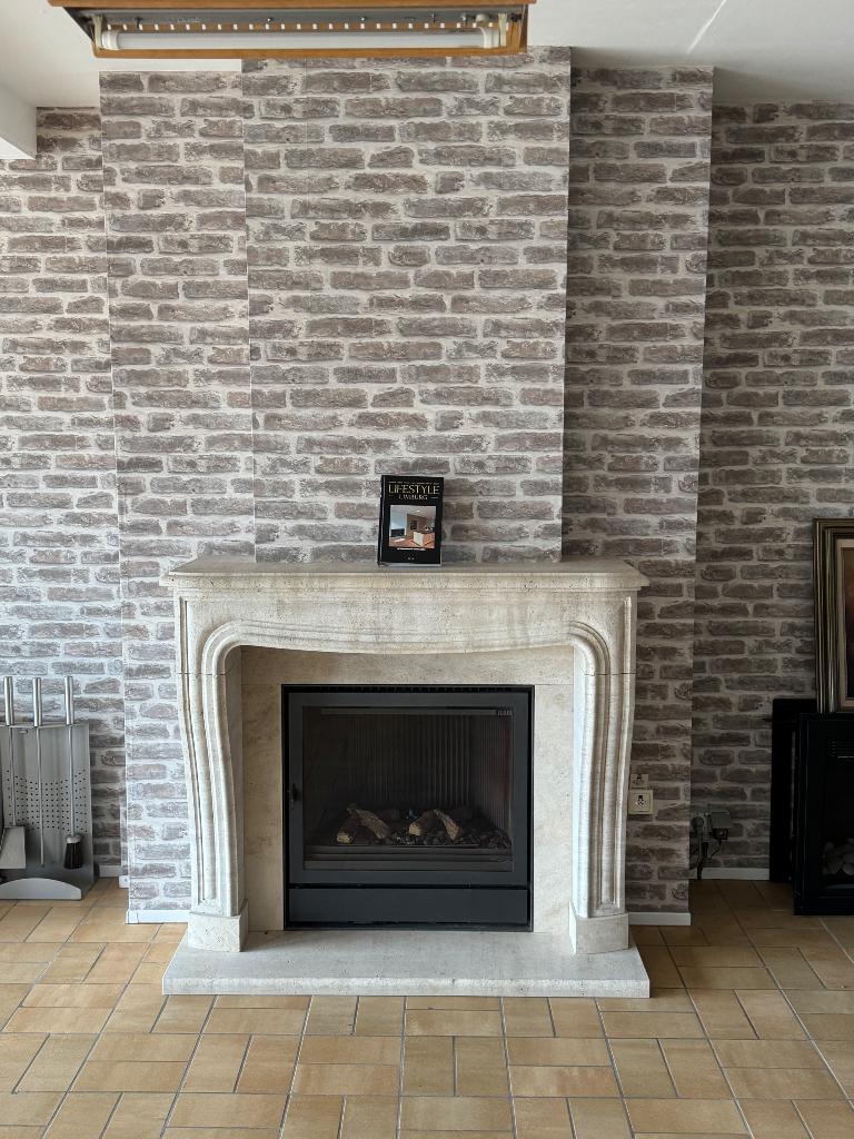 Sierschouw van echte Franse steen met gratis gashaard 9 kw, Ophalen, Zo goed als nieuw, Inbouwhaard, Gashaard