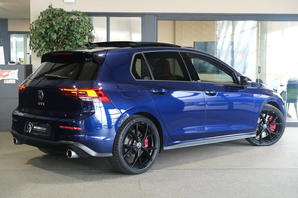 Volkswagen Golf 8 2.0 TSI GTI DSG 245PK Pano Cam Led ACC Tre, Auto's, Volkswagen, 730 kg, Gebruikt, 4 cilinders, 1984 cc