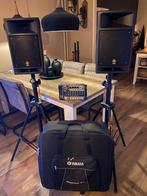 Yamaha stagepas 300 incl standaards en trolley, Muziek en Instrumenten, Mengpanelen, Ophalen, Gebruikt, 5 tot 10 kanalen