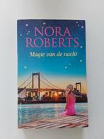 Nora Roberts : Magie van de nacht, Ophalen of Verzenden, Zo goed als nieuw, Nora Roberts, Amerika
