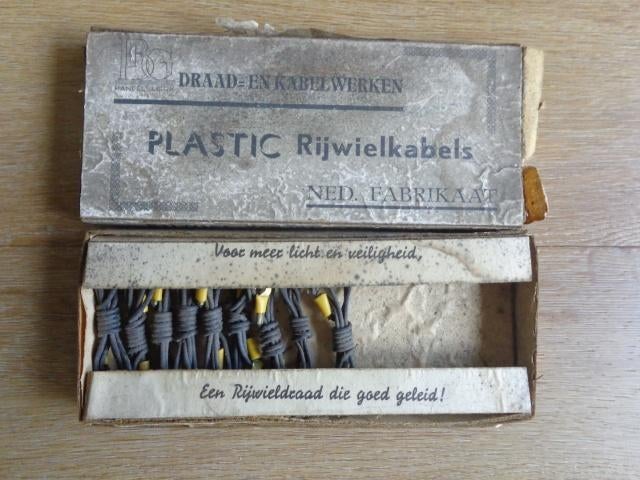 Vooroorlogse Verlichtingssnoeren (NOS - jaren 30), Fietsen en Brommers, Fietsonderdelen, Nieuw, Verlichting, Oldtimerfiets, Ophalen of Verzenden