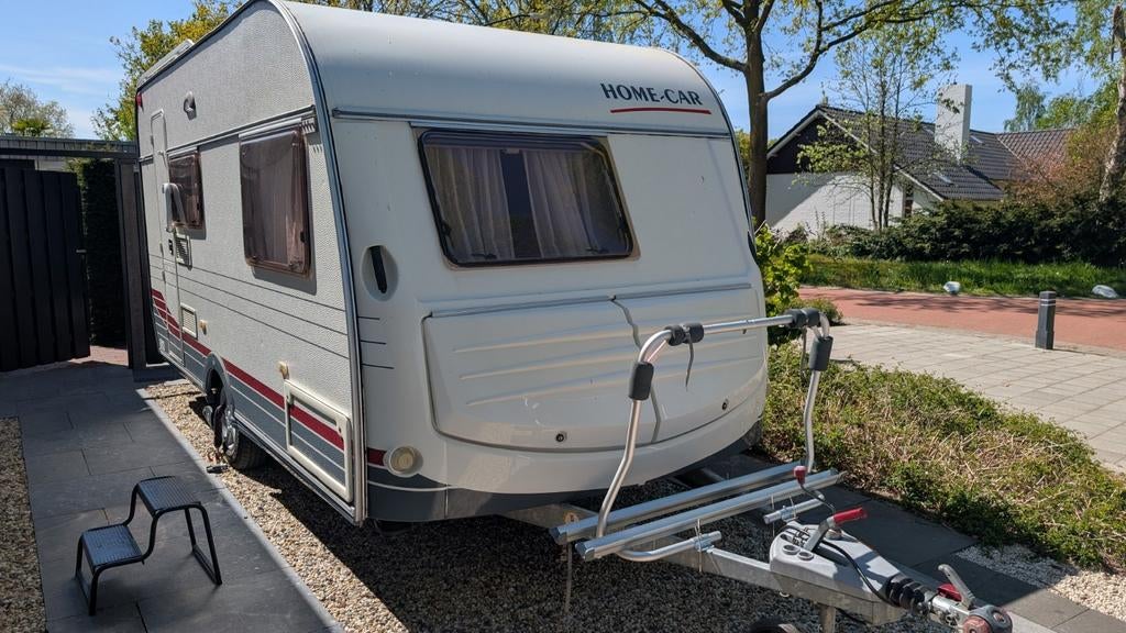 Home-car 43 2004 met mover,  Dorema multinova voortent nieuw, Caravans en Kamperen, Caravans, Home-car, Rondzit, Tot en met 4