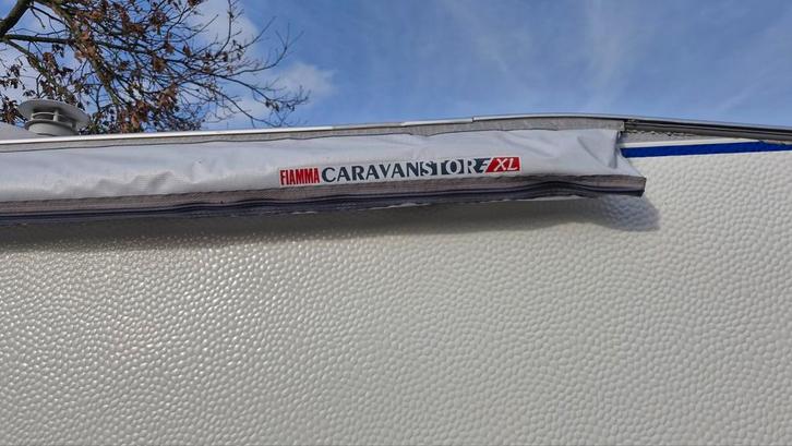 HOBBY 540 Kmfe met  mover., Caravans en Kamperen, Caravans, Particulier, tot en met 6, 1000 - 1250 kg, Rondzit, Hobby, Dwars-stapelbed