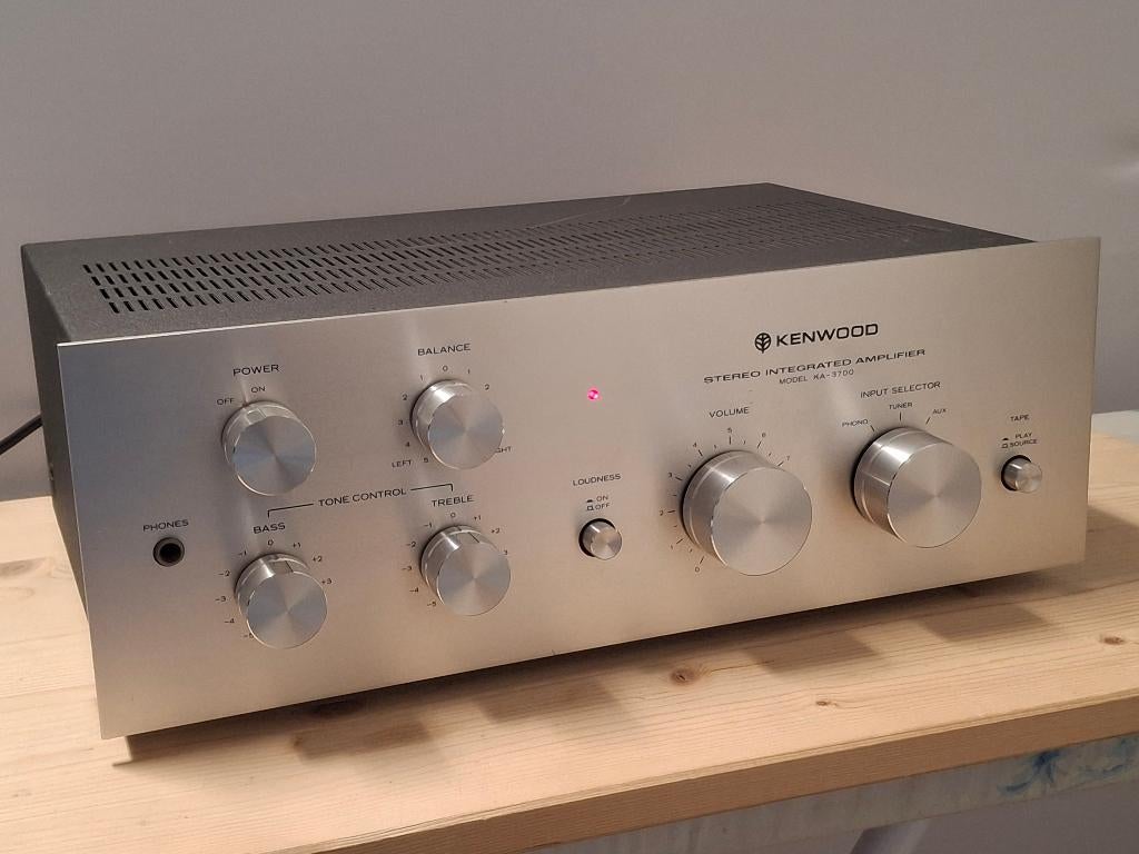 Kenwood KA-3700 vintage stereo versterker, Overige merken, Gebruikt, Ophalen of Verzenden, Minder dan 60 watt
