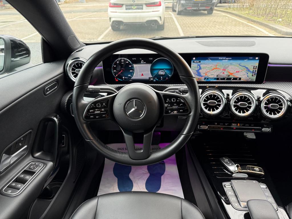 Mercedes-Benz CLA-klasse AMG LMV18/CAM/NAVI/NIGHT/VIRTU/PANO, Gebruikt, 4 cilinders, Leder en Stof, Zwart