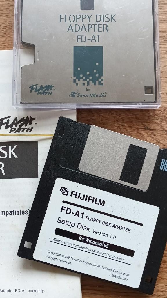 Floppy disk adapter FD-A1 Fujifilm, Computers en Software, Vintage Computers, Ophalen of Verzenden