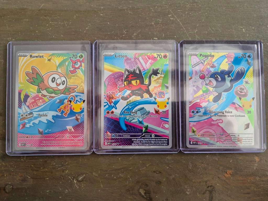 First Partner collection Rowlet, Litten, Popplio, Hobby en Vrije tijd, Verzamelkaartspellen | Pokémon, Ophalen of Verzenden, Nieuw