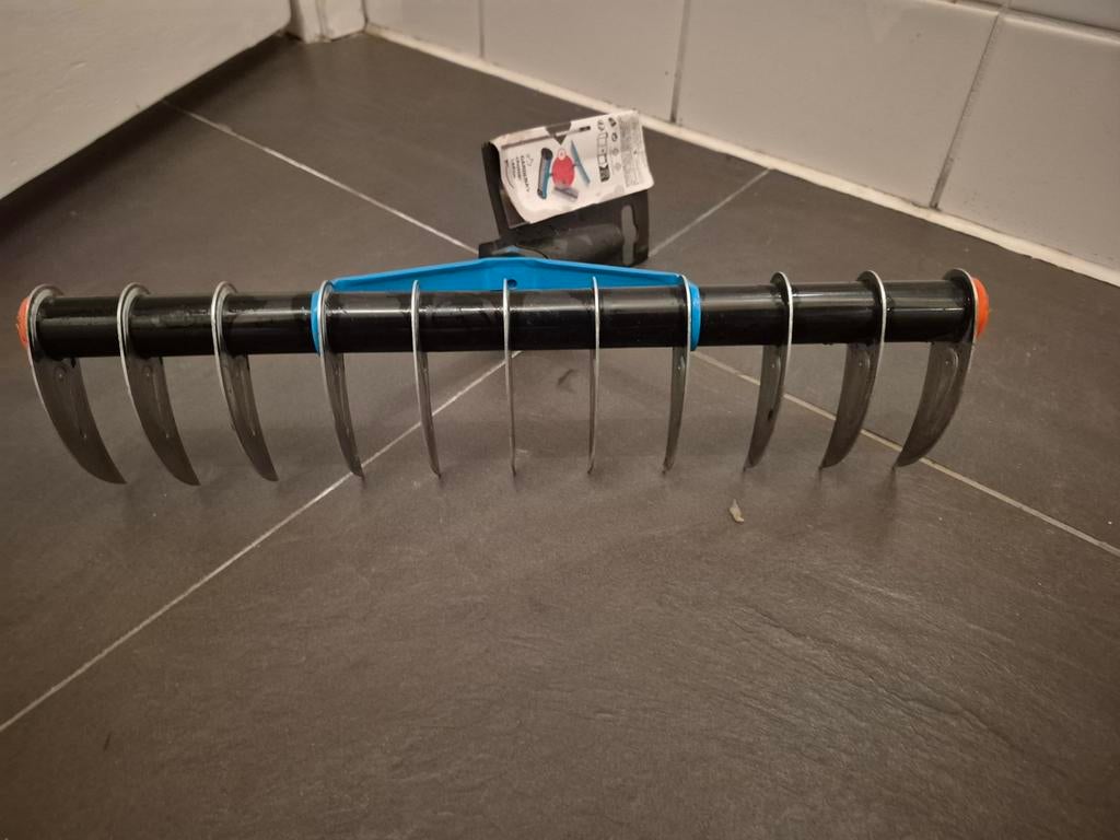 Gardena verticuteerhark, Tuin en Terras, Verticuteermachines, Ophalen, Zo goed als nieuw, Gardena