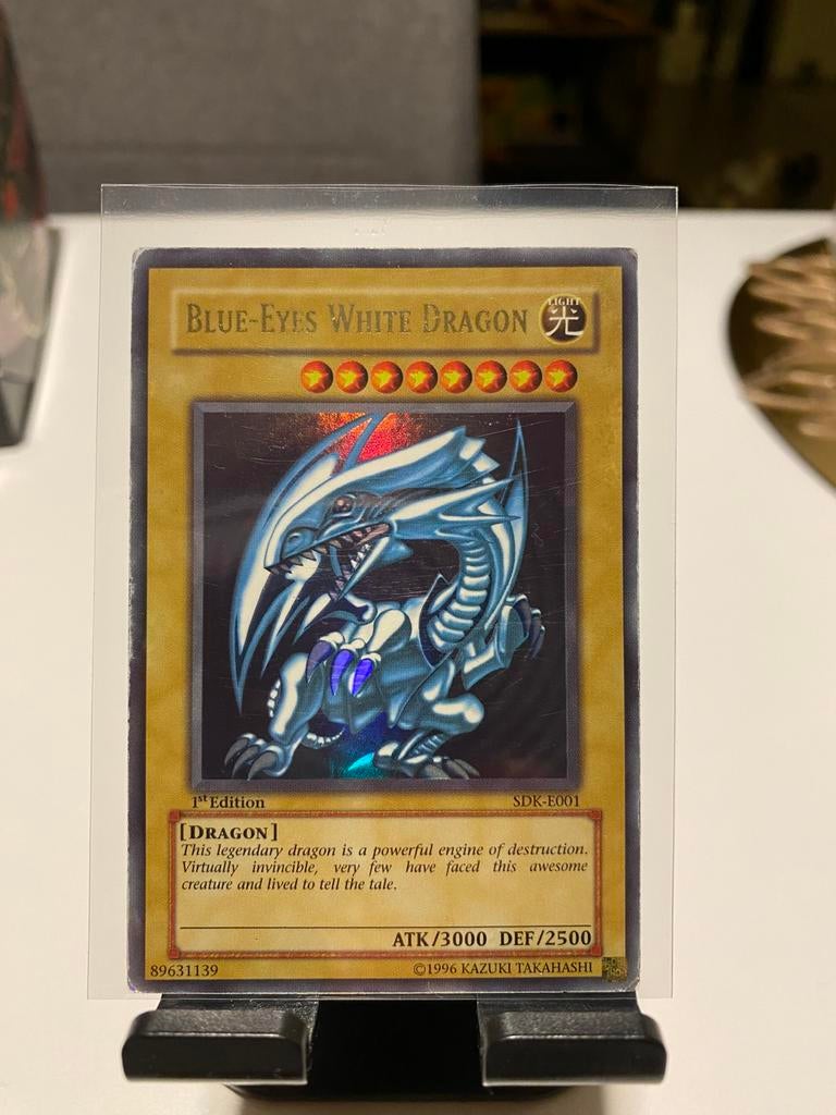 Blue Eyes White Dragon 1 Edition SDK-001, Ophalen of Verzenden, Zo goed als nieuw
