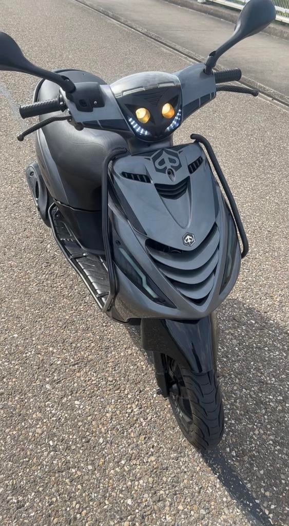 Piaggio zip 50cc brom, Ophalen, Zo goed als nieuw, Benzine, Zip