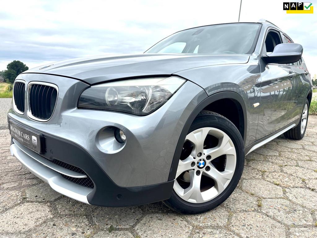 BMW X1 18i SDrive Executive NAP 5D NAVI SCHERM TREKHAAK AIRC, Auto's, BMW, Euro 5, Achterwielaandrijving, 1995 cc, 4 cilinders