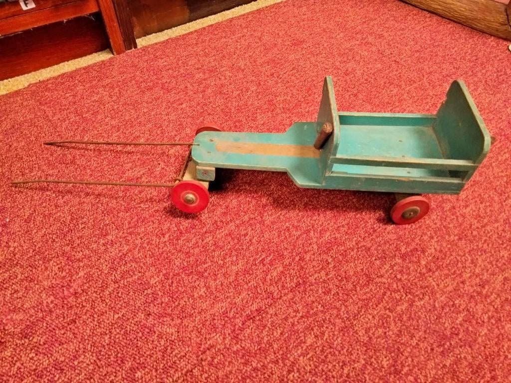 Oud houten speelgoed kar, Hobby en Vrije tijd, Ophalen of Verzenden, Gebruikt, Auto, Overige merken
