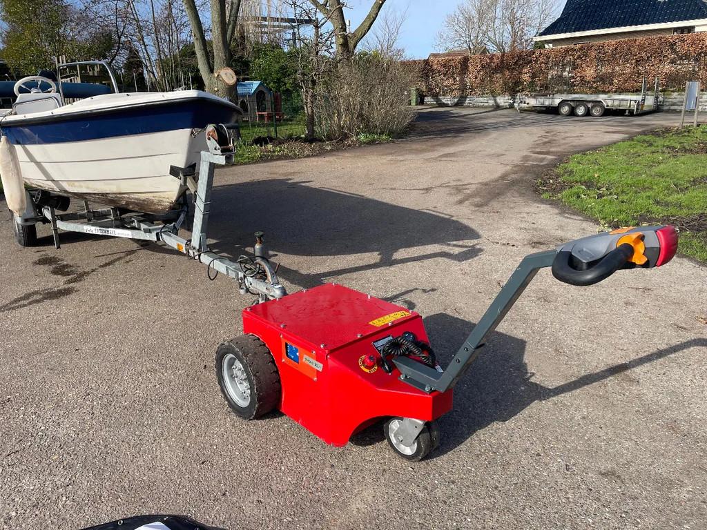 Multi-Mover Caravan Mover 1.5 Kw nieuwe accuset (bj 2016), Zakelijke goederen, Machines en Bouw | Heftrucks en Intern transport