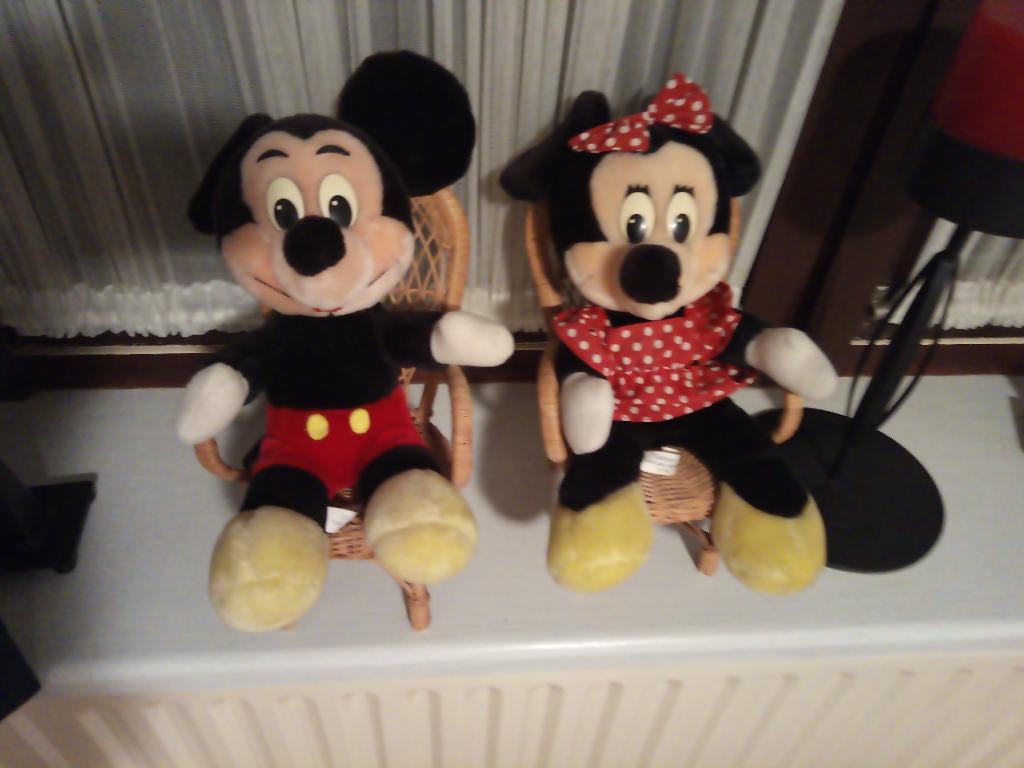 micky en minnie mouse, Ophalen of Verzenden, Mickey Mouse, Zo goed als nieuw, Beeldje of Figuurtje