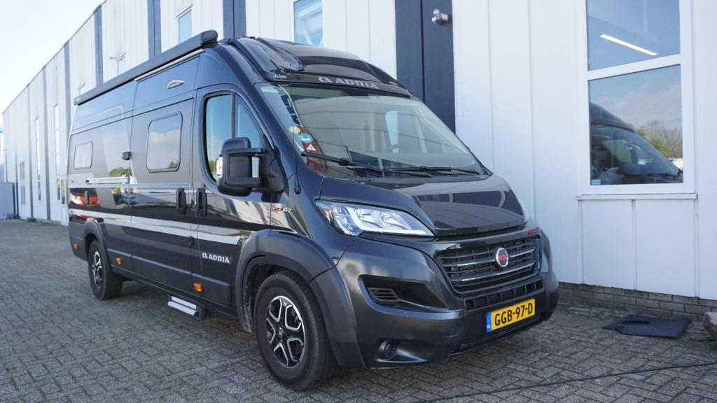 Adria Twin Supreme 640 SGX AUTOMAAT/160PK/AIRCO, Automaat, Hordeur, Fiat, Bedrijf