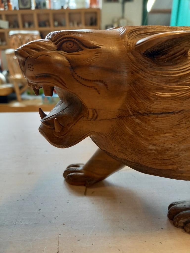 Handgesneden houten leeuw sculptuur, Ophalen