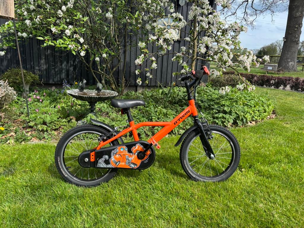 Leuke kinderfiets B-twin 16inch, Fietsen en Brommers, Fietsen | Kinderfietsjes, Ophalen, Zo goed als nieuw, 16 tot 20 inch